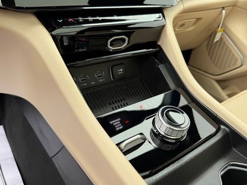 New 2026 Jeep Grand Cherokee L Limited AWD/4WD image 24