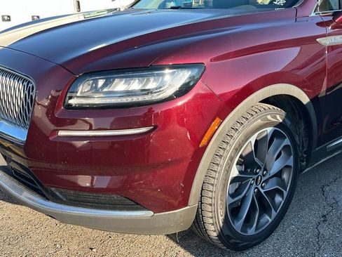 Used 2022 Lincoln Nautilus Reserve image 8