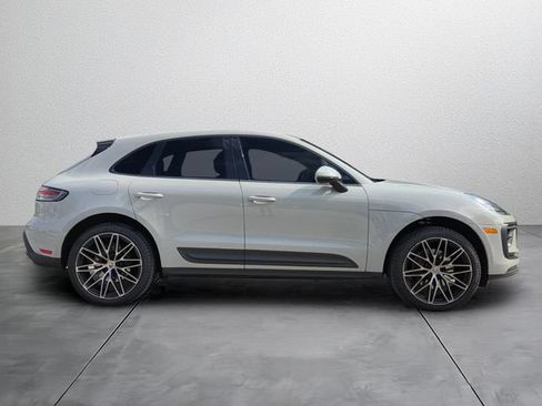 Used 2022 Porsche Macan AWD/4WD image 5