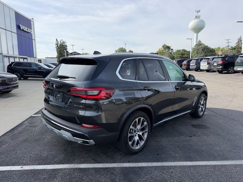 Used 2023 BMW X5 xDrive40i w/ Premium Package AWD/4WD image 4