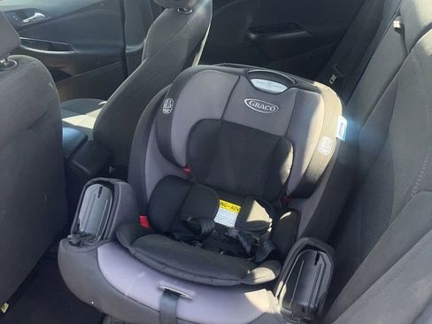 Used 2018 Chevrolet Cruze LT w/ Convenience Package FWD image 9
