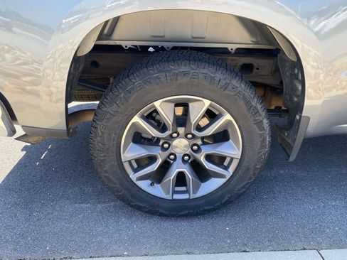 Used 2019 Chevrolet Silverado 1500 LT w/ Texas Edition RWD image 9
