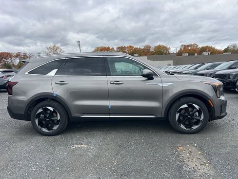 New 2026 Kia Sorento EX w/ EX Premium Package AWD/4WD image 4