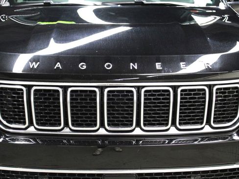 Used 2025 Jeep Wagoneer Series II image 39