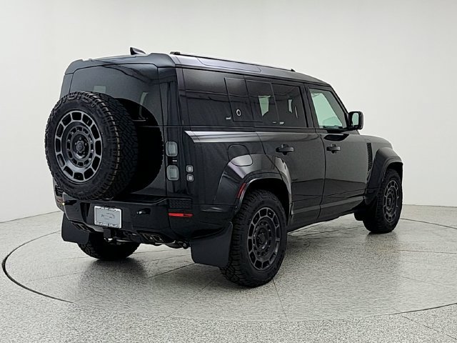 New 2026 Land Rover Defender 110 OCTA AWD/4WD image 5