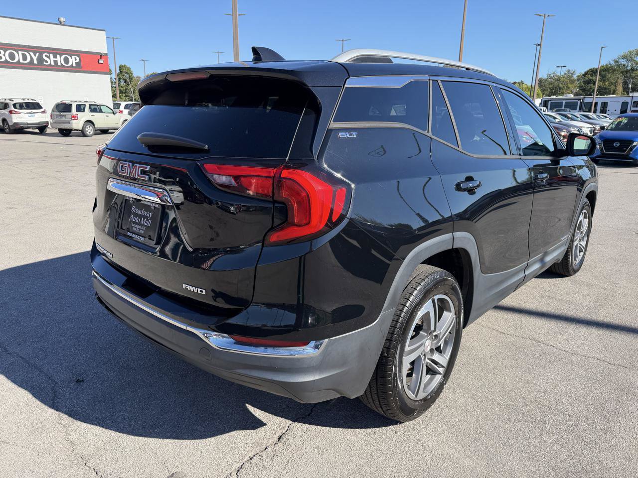 Used 2020 GMC Terrain SLT AWD/4WD image 3