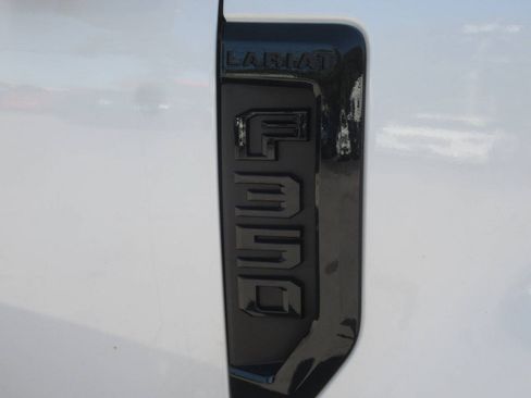 Used 2019 Ford F350 Lariat AWD/4WD image 5