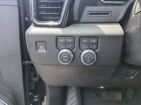 Used 2025 GMC Sierra 2500 Denali AWD/4WD image 19