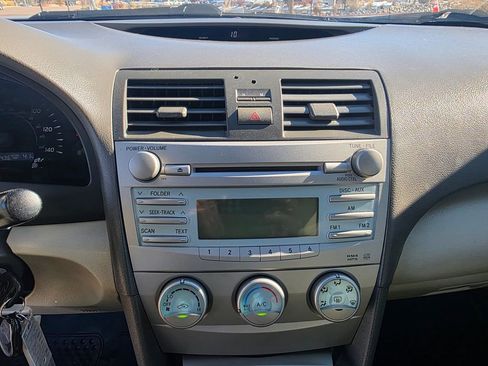 Used 2007 Toyota Camry LE image 17
