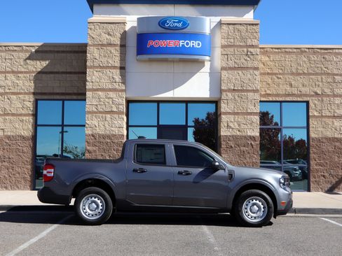 New 2025 Ford Maverick XL image 5