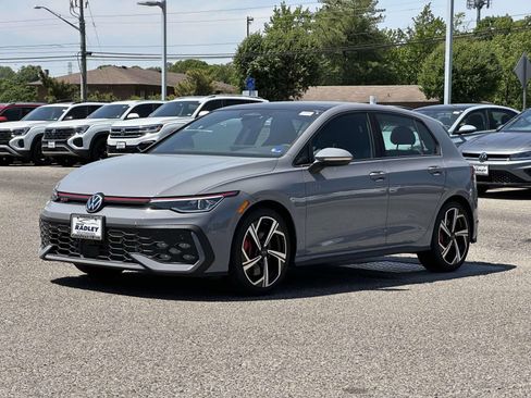 New 2026 Volkswagen GTI SE FWD image 5