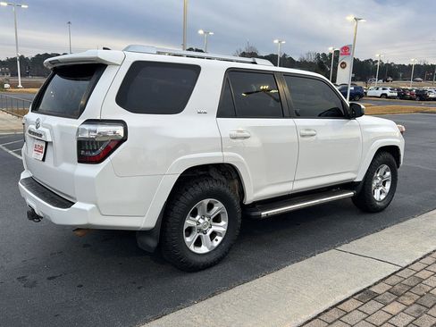 Certified 2018 Toyota 4Runner SR5 image 5