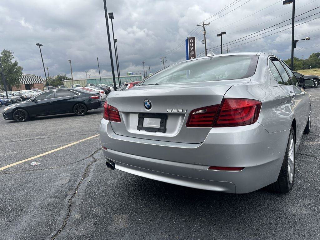 Used 2013 BMW 528i Sedan RWD image 5