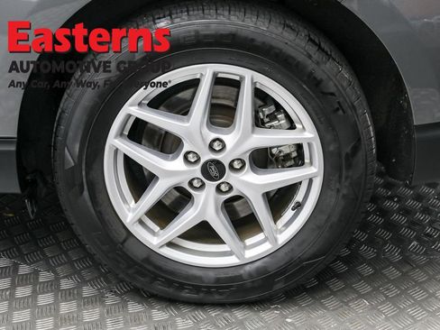 Used 2023 Ford Edge SEL image 8