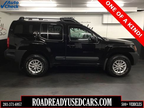 Used 2014 Nissan Xterra S image 1