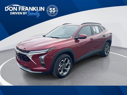 Used 2025 Chevrolet Trax LT
