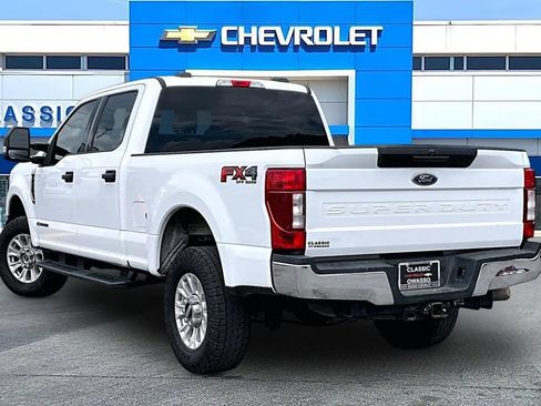 Used 2021 Ford F250 XLT w/ FX4 Off-Road Package AWD/4WD image 4