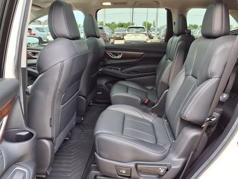 Certified 2025 Subaru Ascent Touring AWD/4WD image 8