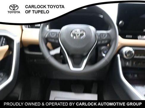 Used 2025 Toyota RAV4 Limited image 28
