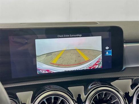 Used 2022 Mercedes-Benz A 220 4MATIC image 10