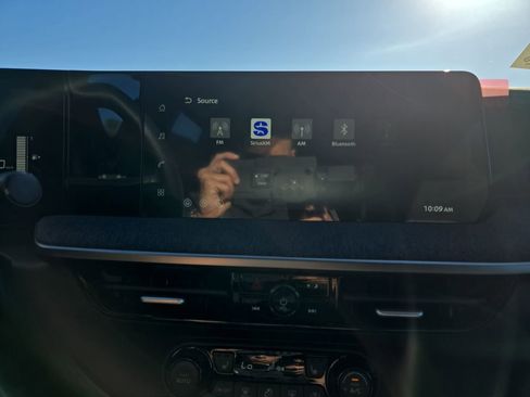 New 2026 Nissan Kicks SV w/ SV Premium Package FWD image 24