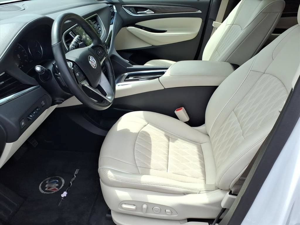 Used 2023 Buick Enclave Avenir w/ Trailering Package, 5000 lbs. AWD/4WD image 11