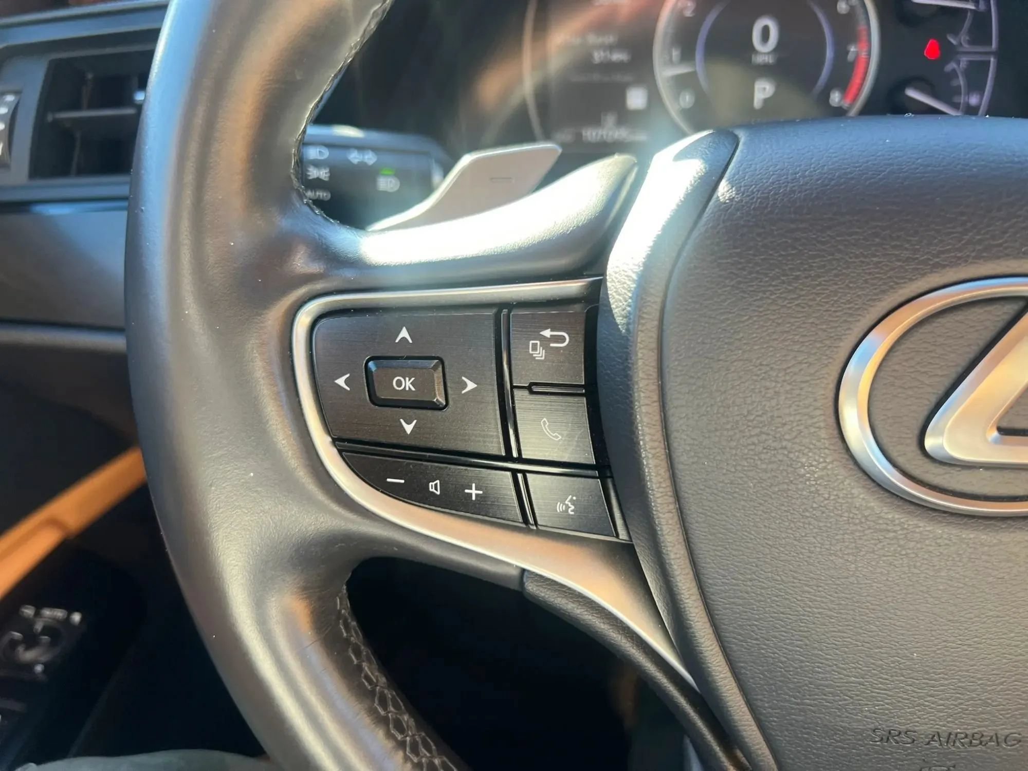 Used 2022 Lexus ES 350 w/ Premium Package FWD image 19