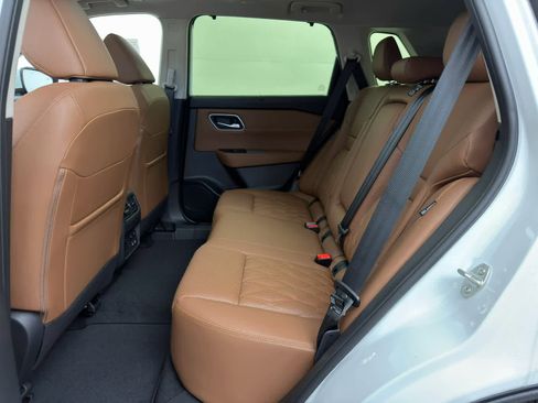 New 2026 Nissan Rogue Platinum w/ Platinum Premium Package image 16