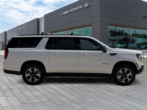 Used 2026 GMC Yukon XL AT4 w/ AT4 Premium Plus Package AWD/4WD image 6