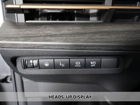 Used 2023 Nissan Ariya ENGAGE image 5