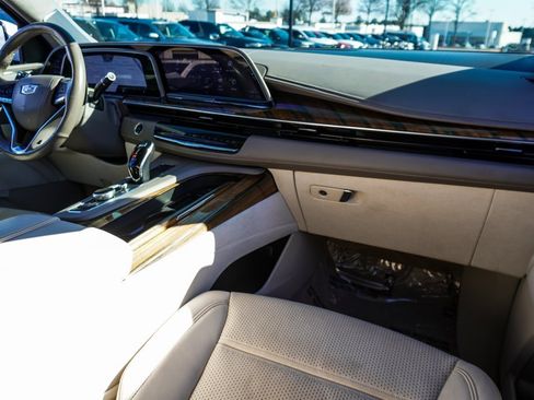 Used 2021 Cadillac Escalade Sport Platinum image 12