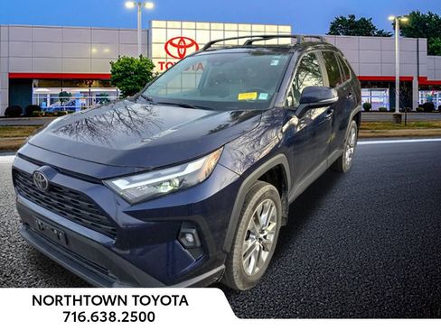 Used 2023 Toyota RAV4 XLE Premium image 13