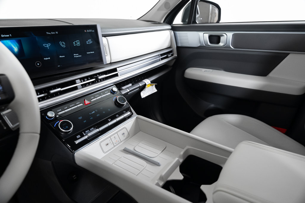 Certified 2026 Hyundai Santa Fe SE FWD image 28