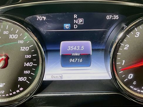 Used 2018 Mercedes-Benz E 300 4MATIC image 11