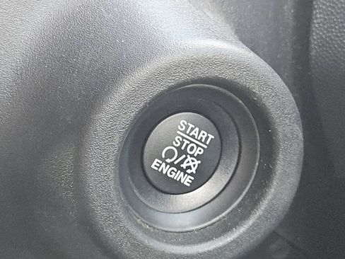 Used 2023 RAM ProMaster 2500 FWD image 11