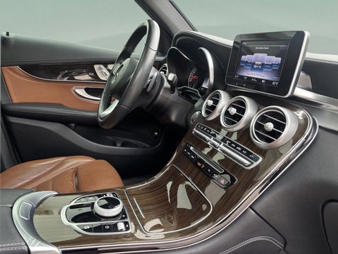 Used 2018 Mercedes-Benz GLC 300 image 20