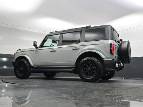 Used 2024 Ford Bronco Outer Banks AWD/4WD image 46