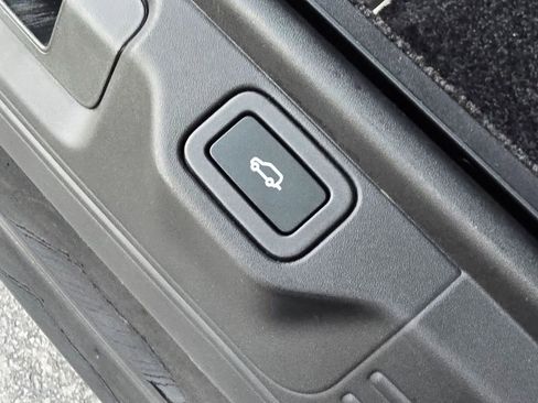 Used 2020 Land Rover Range Rover image 65