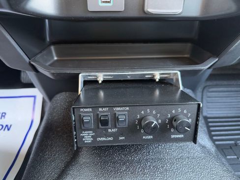 New 2025 Ford F450 XL w/ XL Chrome Package image 44