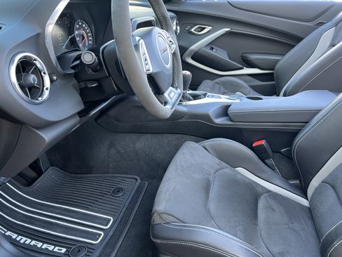 Used 2023 Chevrolet Camaro SS RWD image 21