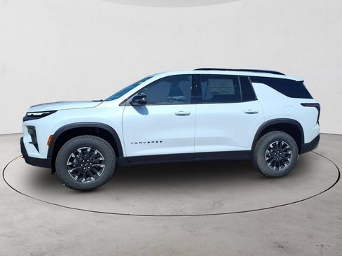 New 2026 Chevrolet Traverse Z71 w/ Driver Confidence Package AWD/4WD image 8