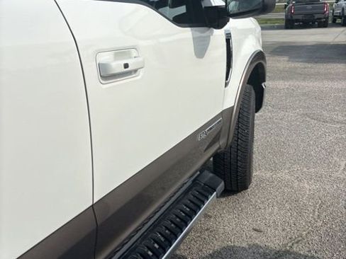 Used 2020 Ford F250 Lariat w/ Lariat Ultimate Package image 12