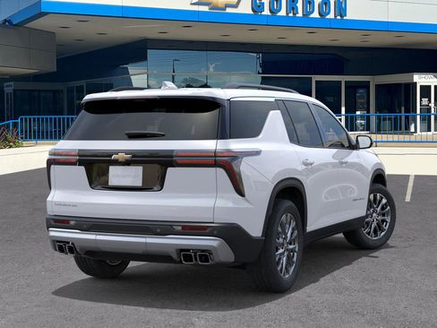 New 2026 Chevrolet Traverse LT w/ Sun and Wheel Package image 4