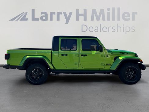 Used 2025 Jeep Gladiator Willys image 6