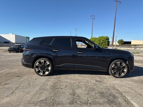 Used 2023 BMW XM image 9