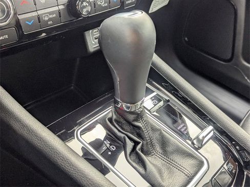 Used 2024 Jeep Compass Limited image 19