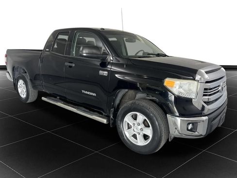 Used 2017 Toyota Tundra SR5 AWD/4WD image 7