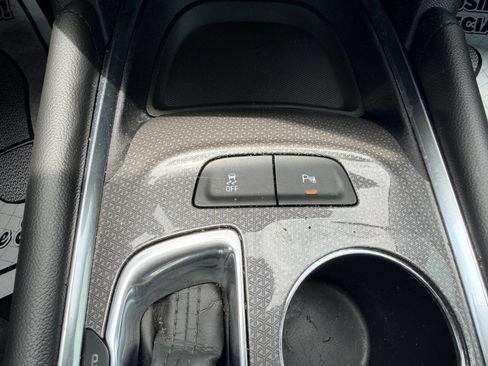 Used 2019 Chevrolet Malibu LT w/ Leather Package FWD image 31