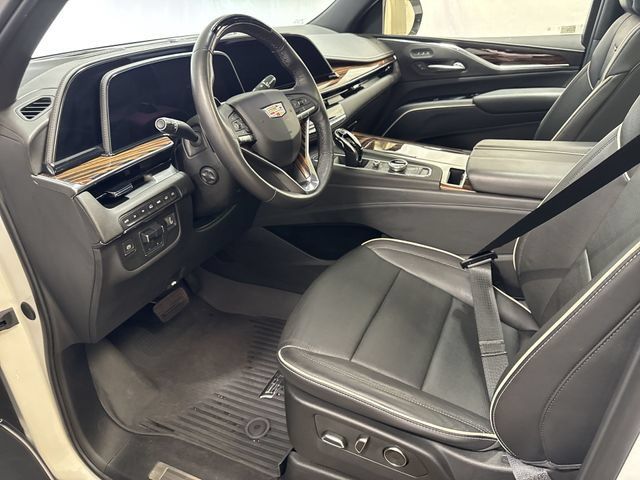 Certified 2024 Cadillac Escalade Premium Luxury w/ Performance Package AWD/4WD image 12