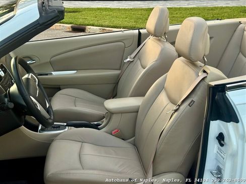 Used 2013 Chrysler 200 Touring FWD image 21